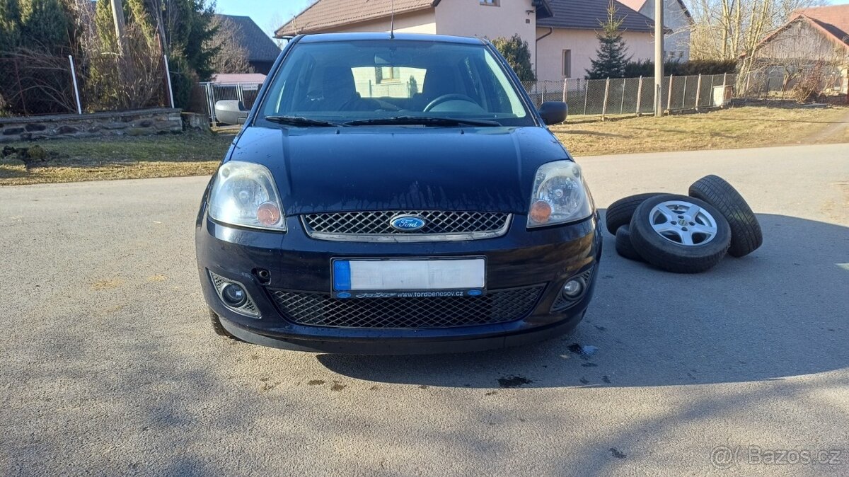 Ford Fiesta, 1.3 i - TOP stav - 8