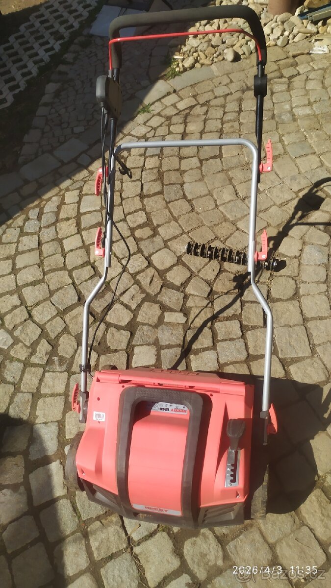 Vertikutátor HECHT 1848 - 8