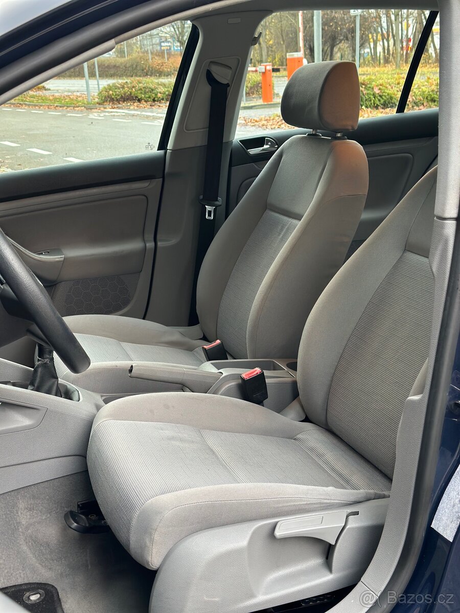 Volkswagen Golf V 1.4 Benzín - 8