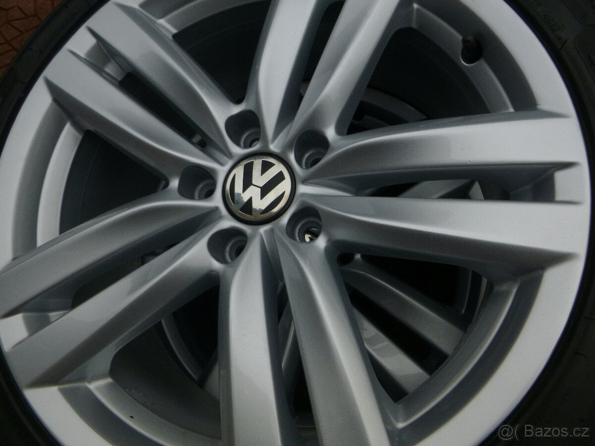 Letní alu sada disky originál VW 5x112 8Jx18 ET44 Borbet - 8