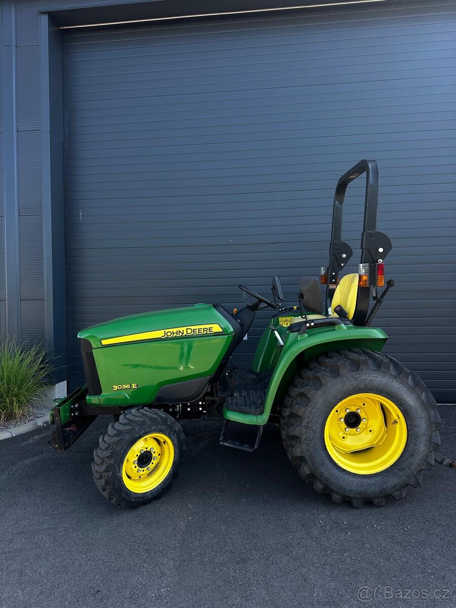 Malotraktor JOHN DEERE 3036E - 8