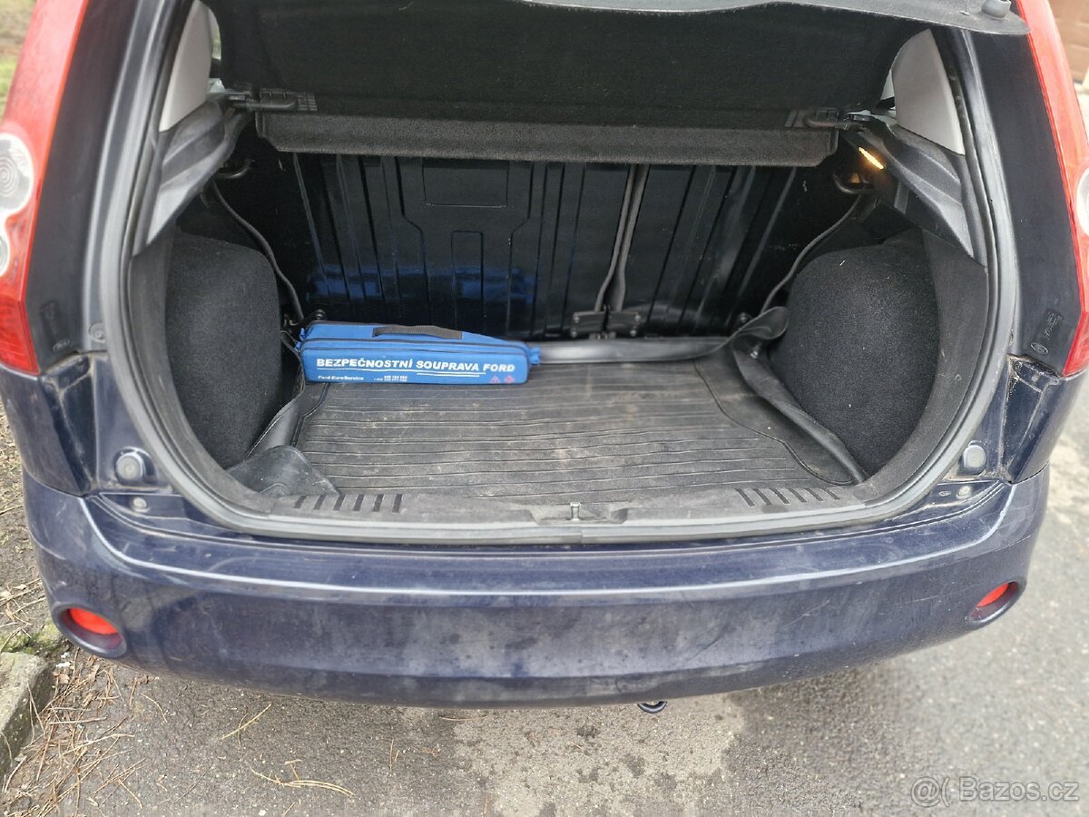 Ford fiesta 1.3 51kW - 8