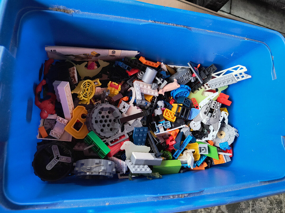 Krabice s legem všeho druhu - 8