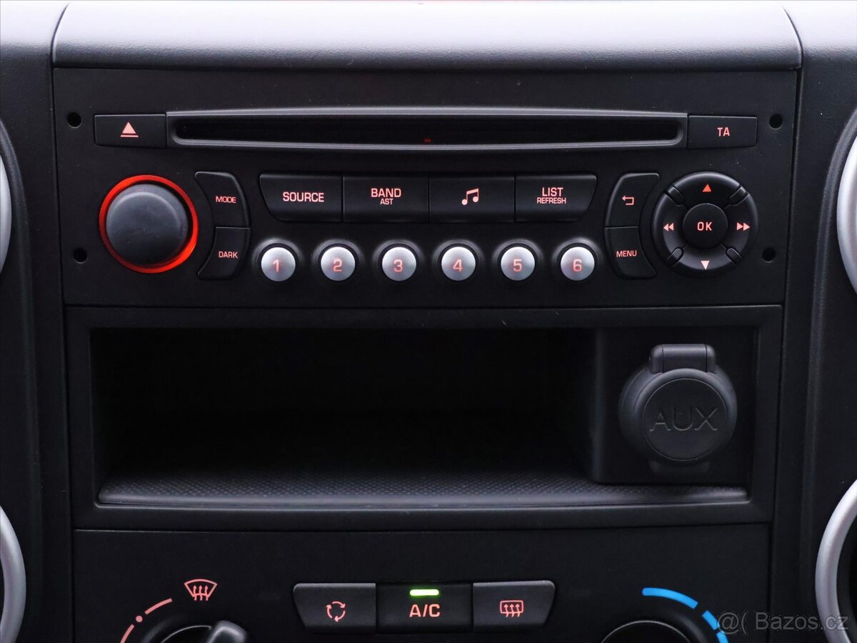 Citroën Berlingo 1,6 VTI 88KW Feel Klima CZ (2018) - 8