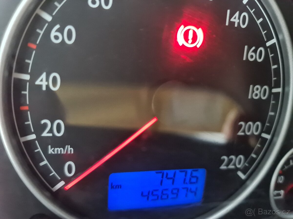 VW T5 MULTIVAN 4x4, 2,5 128kW PRODÁM - 8