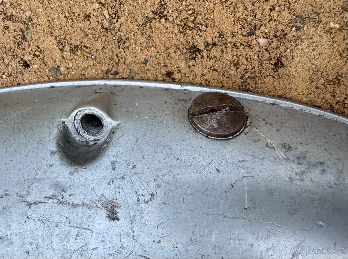 Jawa 350 perak, kyvacka pulbuben - víko spojky - 8