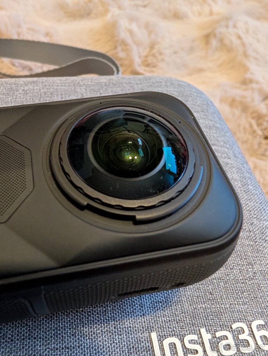 Insta360 X5 Essentials bundle+ příslušenství - 8