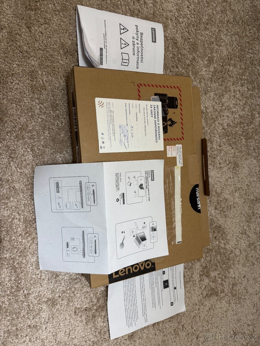 Lenovo mini notebook - 8