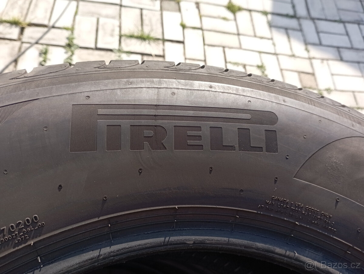 235/65/17 Pirelli letní pneu 4ks - 8