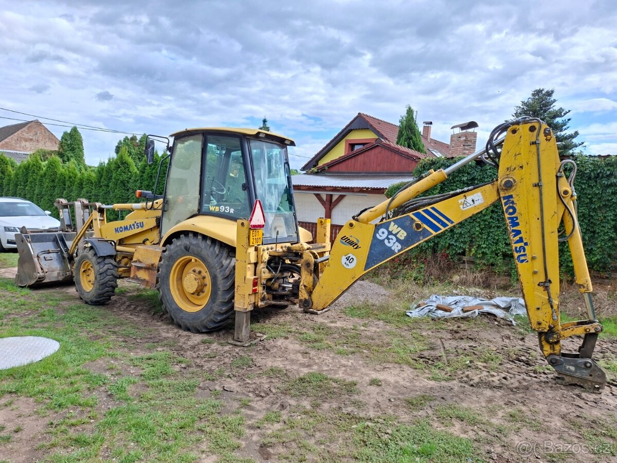 KOMATSU WB 93 R-2 4X4 - 8