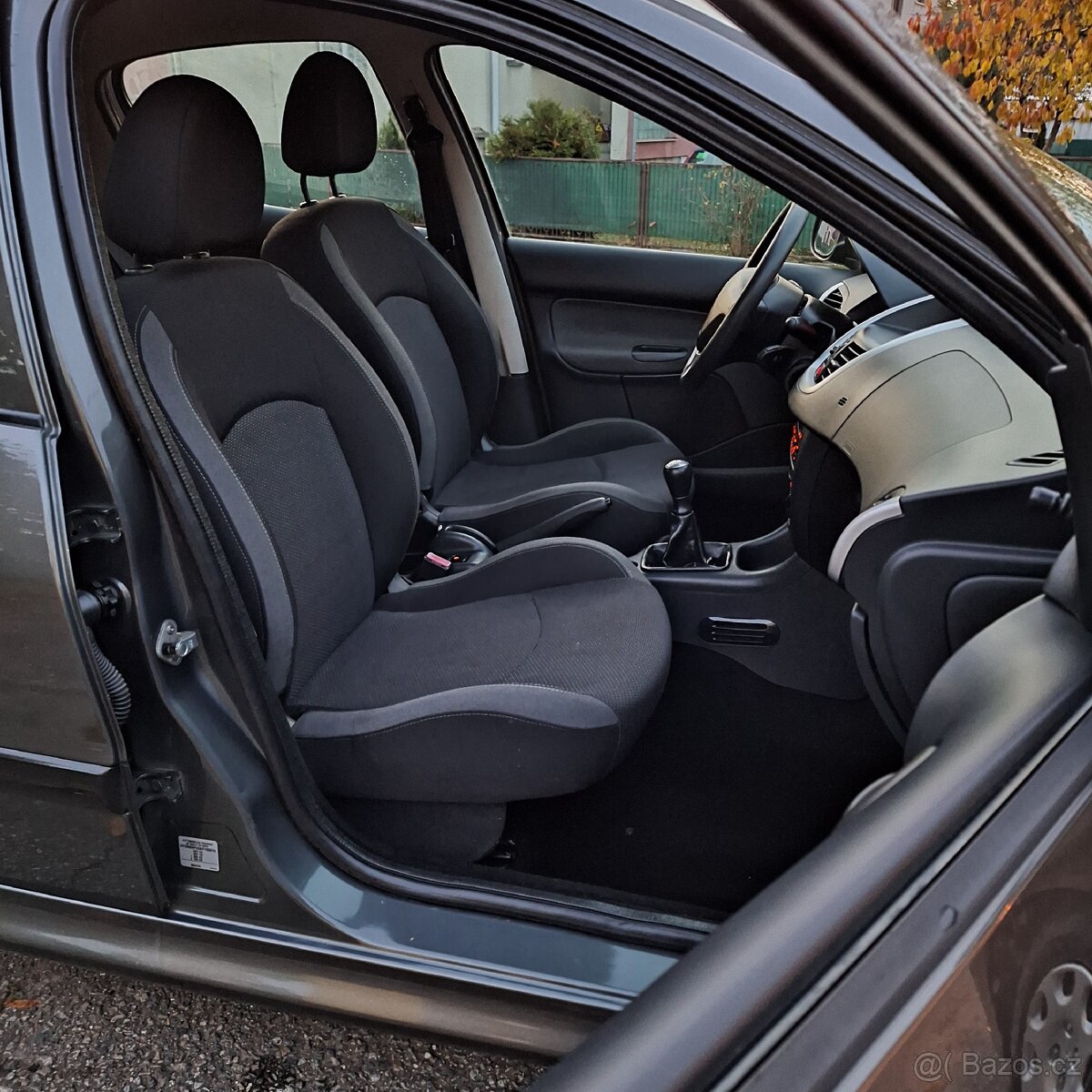 Peugeot 206+ Trendy 1,1i Dovoz Rakousko najeto 76t.km. - 8