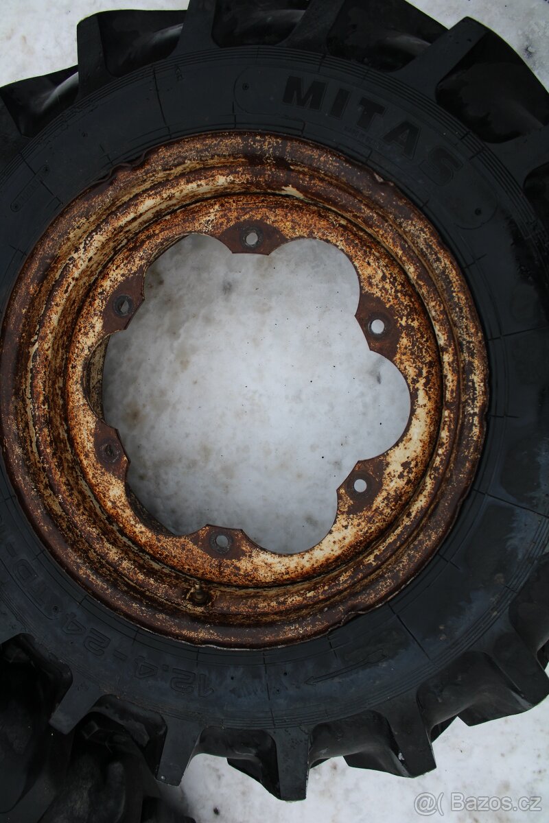 Zetor 8145 přední kola mitas 12,4-24 12pláten nové pneu - 8