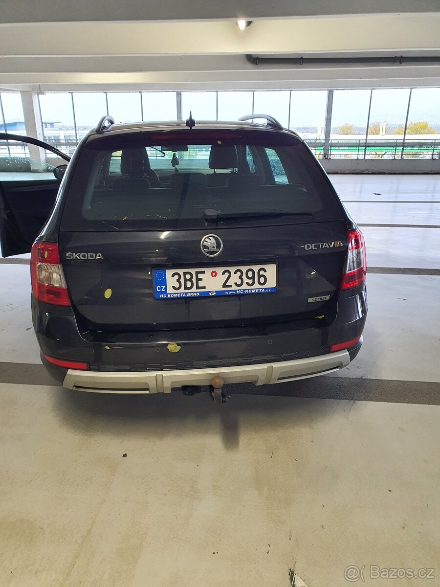 Škoda oktavia 3 scout 2.0tdi - 8