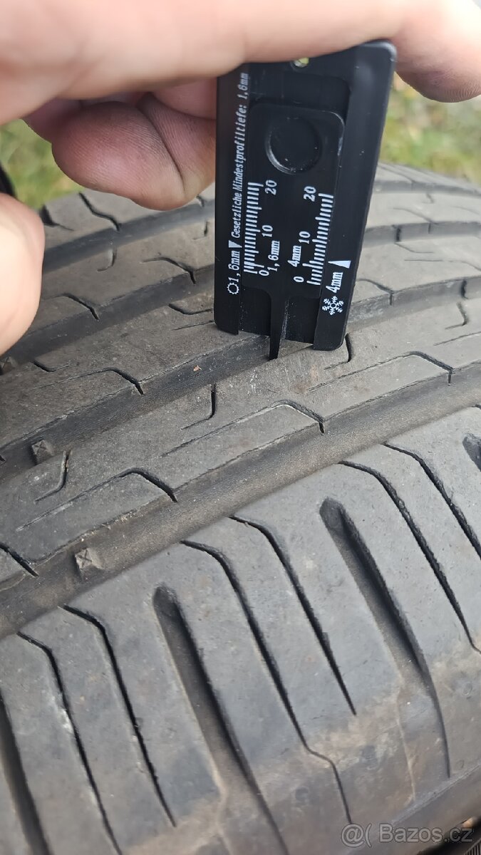 Letní pneu 225/60/17 - 8