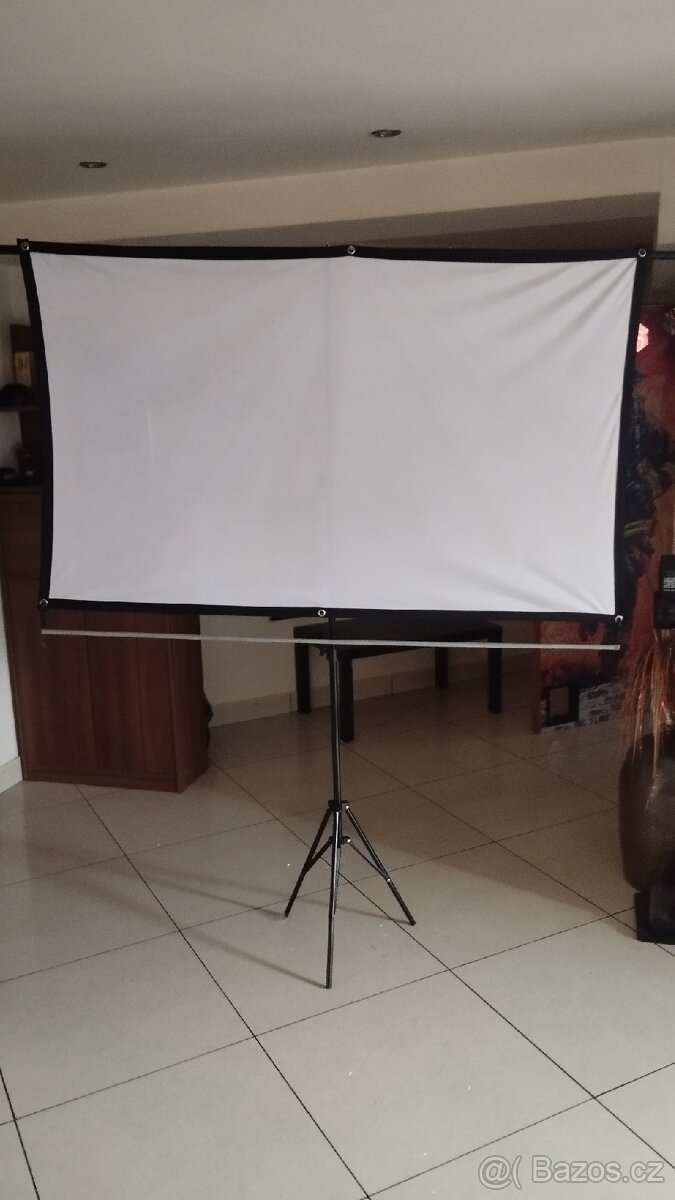Projektor Vankio+plátno se stojanem - 8