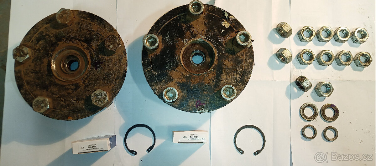 Náboje kol rozteč 5x 140 mm s ložisky 6303 - 8