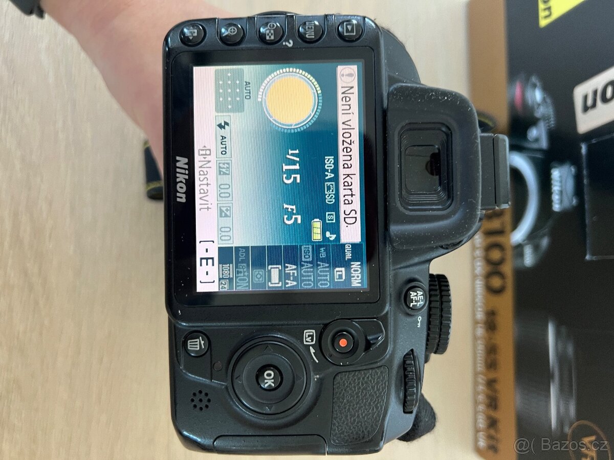 Nikon D3100 - 8