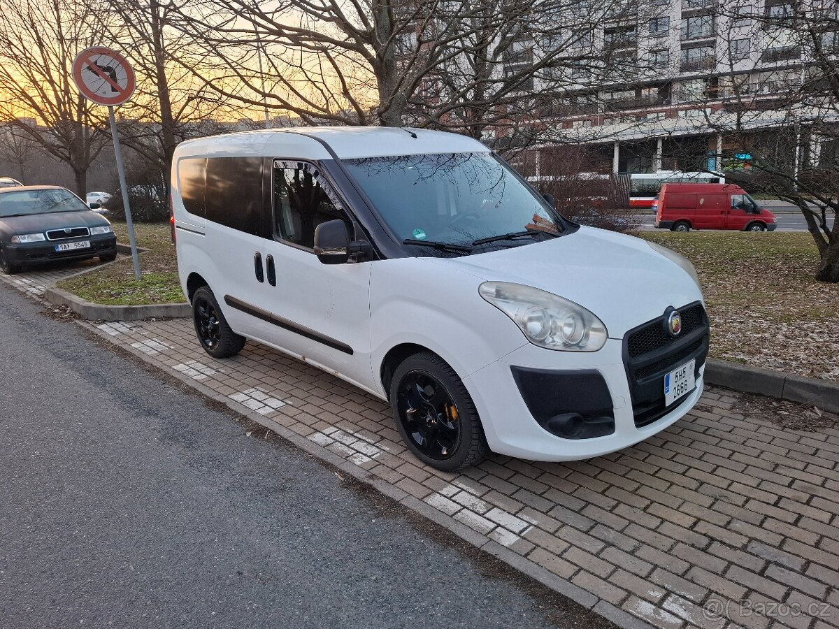 Fiat Dobló 1.3 JTD - 8