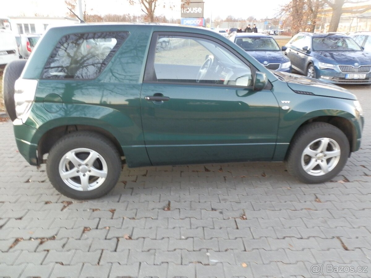 Suzuki Grand Vitara 1.6 Club 4x4 - naj. 44 000km - 8