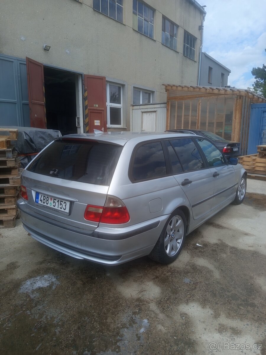 BMW E46 320d manuál - 8