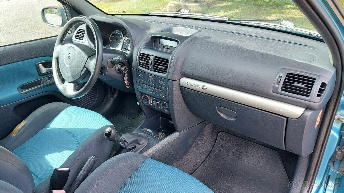 Clio II - 8