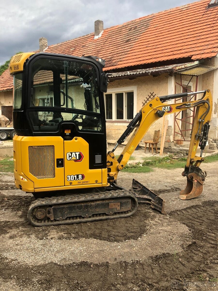 Caterpillar CAT 301.8 - 8