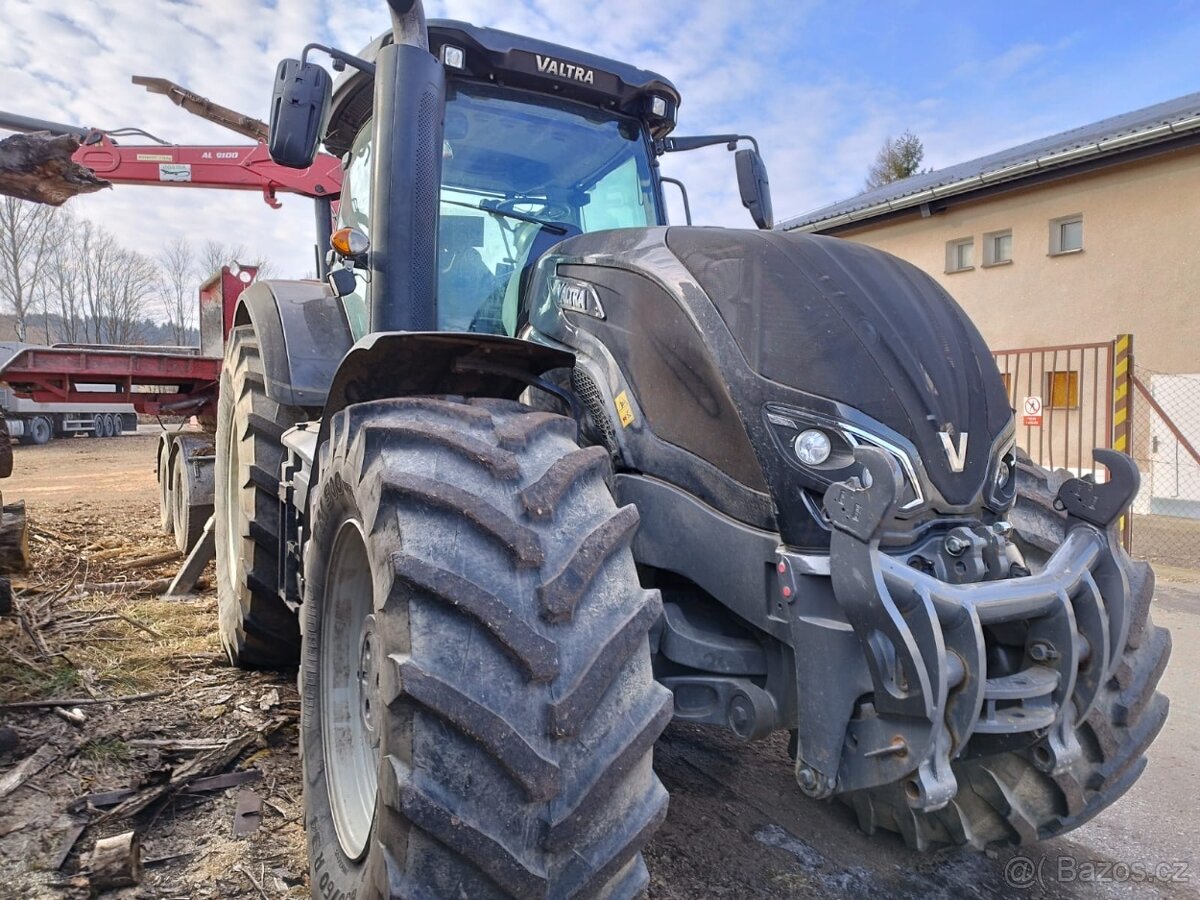 Traktor Valtra S394 + Štěpkovač Maxim 1270 HR - 8