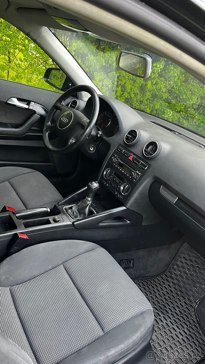 AUDI A3 - 8