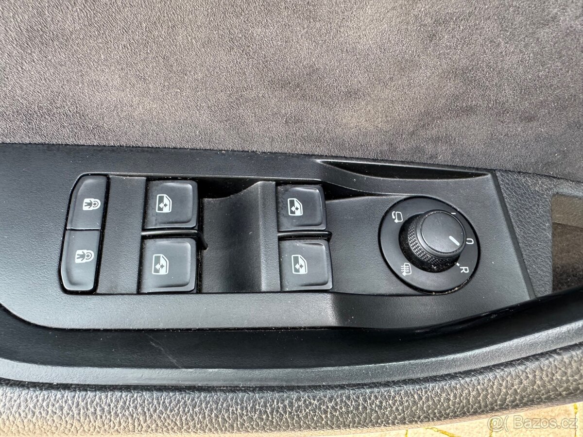 Škoda Superb 2,0 TDI 140kW DSG SPORTLINE - 8