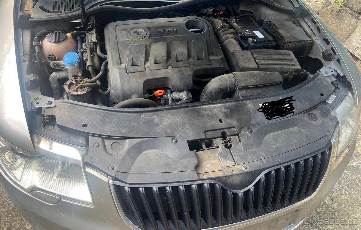 Náhradní díly ŠKODA SUPERB2 2012 - 8