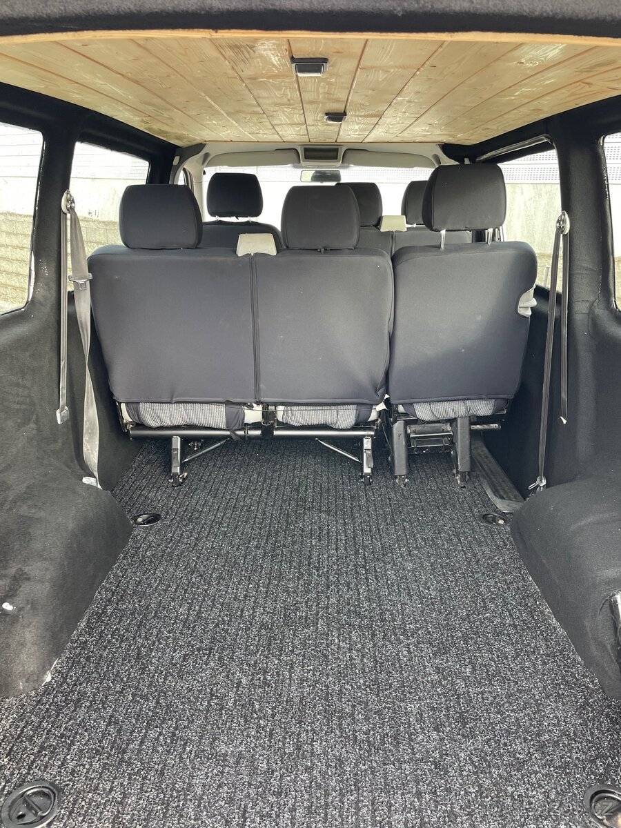 VW Transporter /2,0Tdi/ 2011/75kw/ 1majitel/ CZ/ 6MÍST - 8