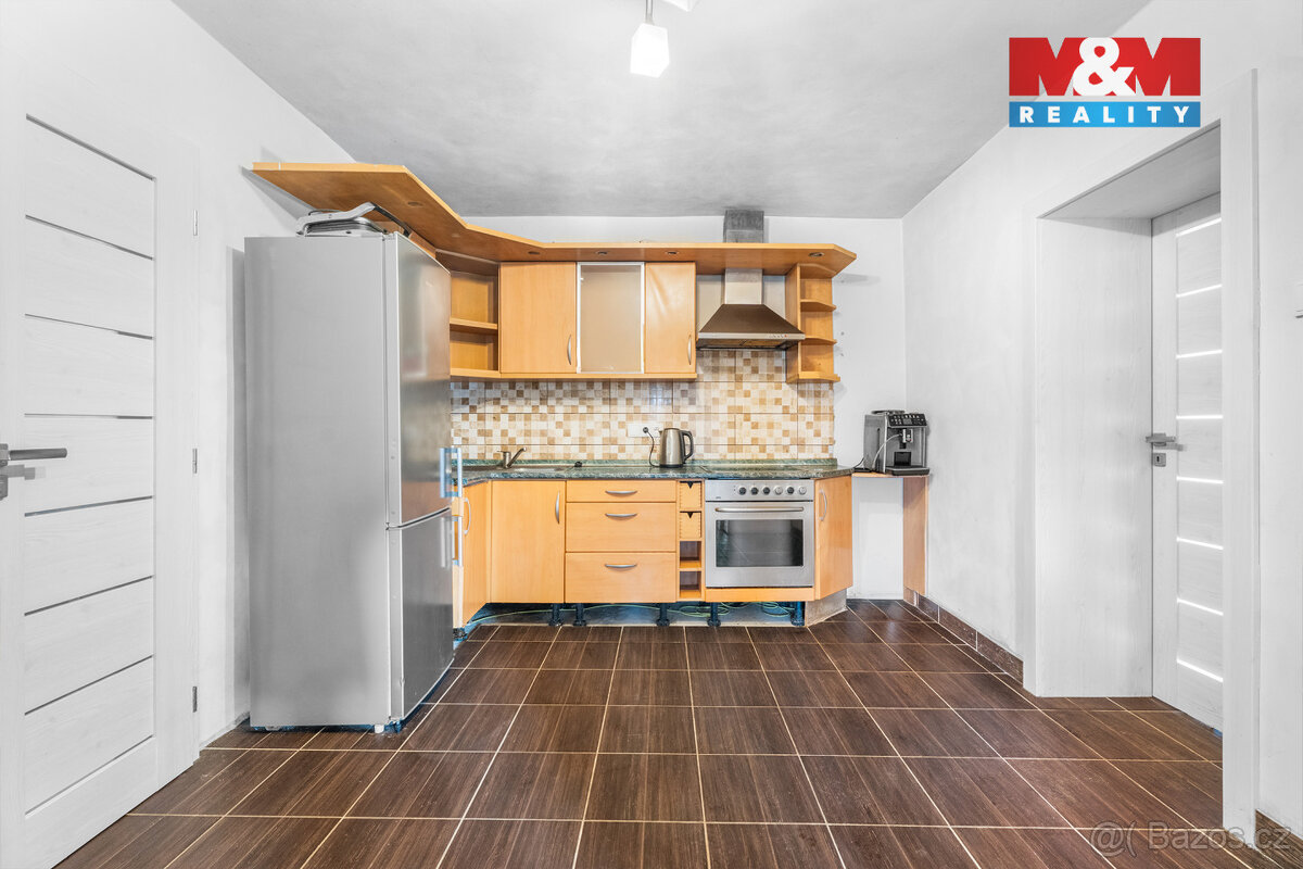 Prodej rodinného domu, 318 m², Bačalky - 8