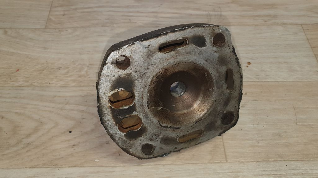 Díly z motoru 2T HC04E (HONDA MTX 80 1983) - 8