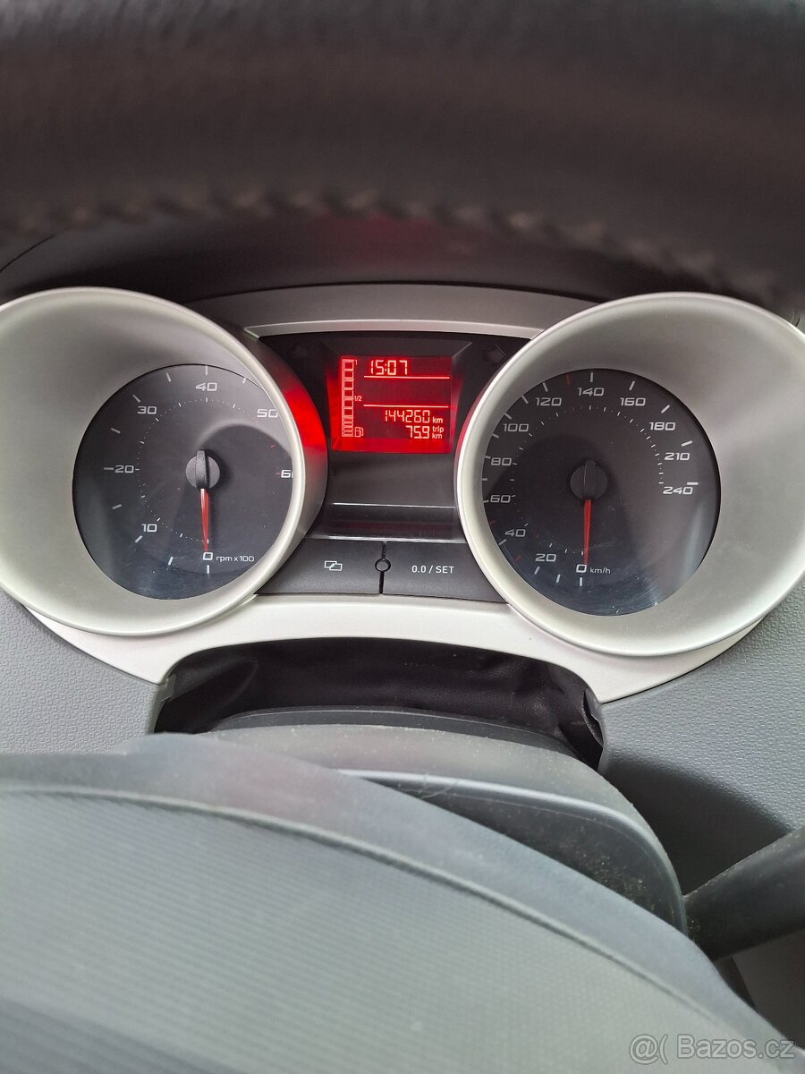 Seat ibiza 1.6 tdi - 8