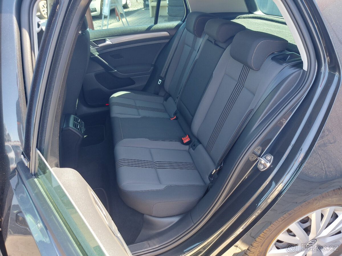 VW Golf VII 2,0 TDI 6°manuál Allstar S.KNIHA - 8