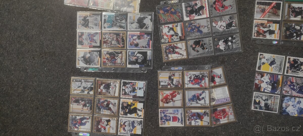 Hokejové kartičky - 8