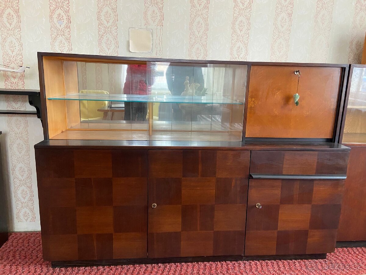 Skříně a komody - 8