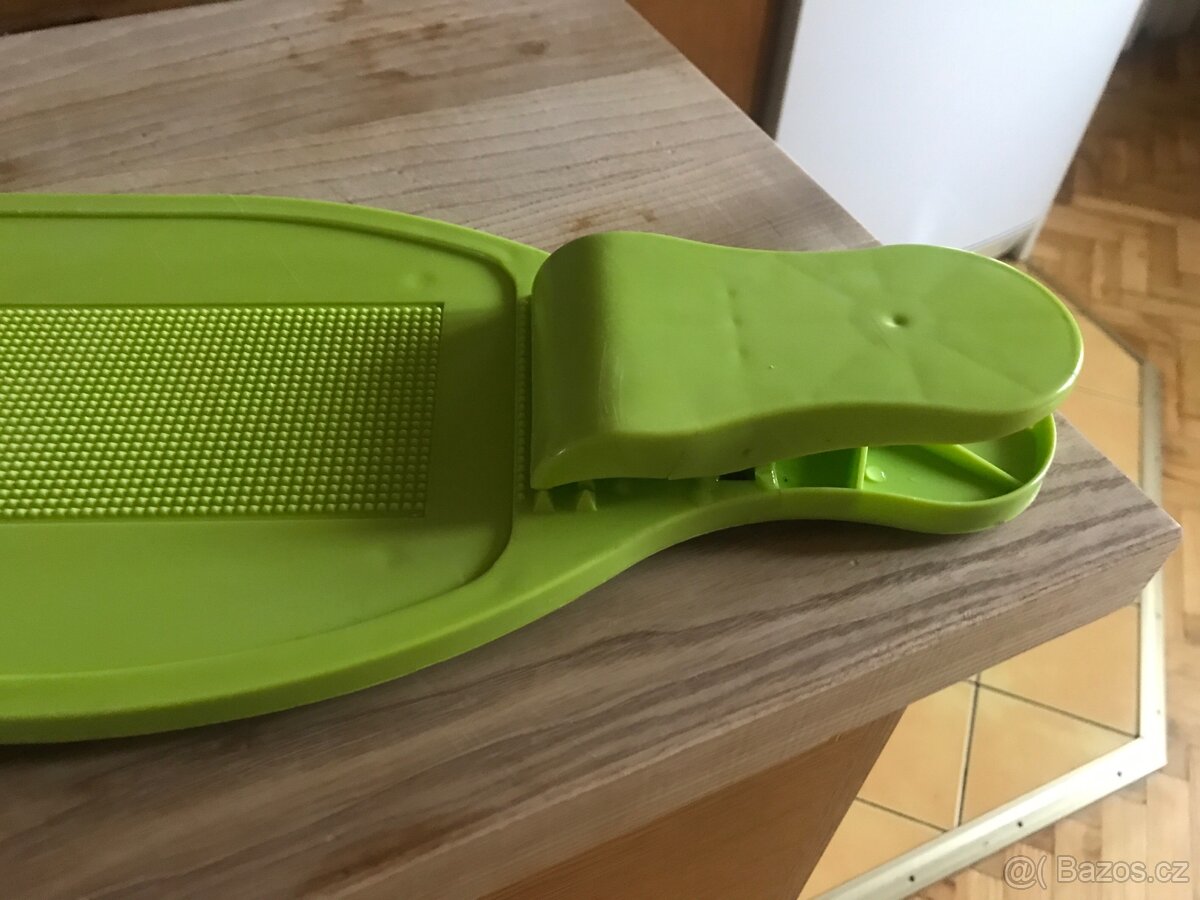 Termosk,hrnky,dzban,hlin. nádob,prk. na ryby, mosaz.květináč - 8