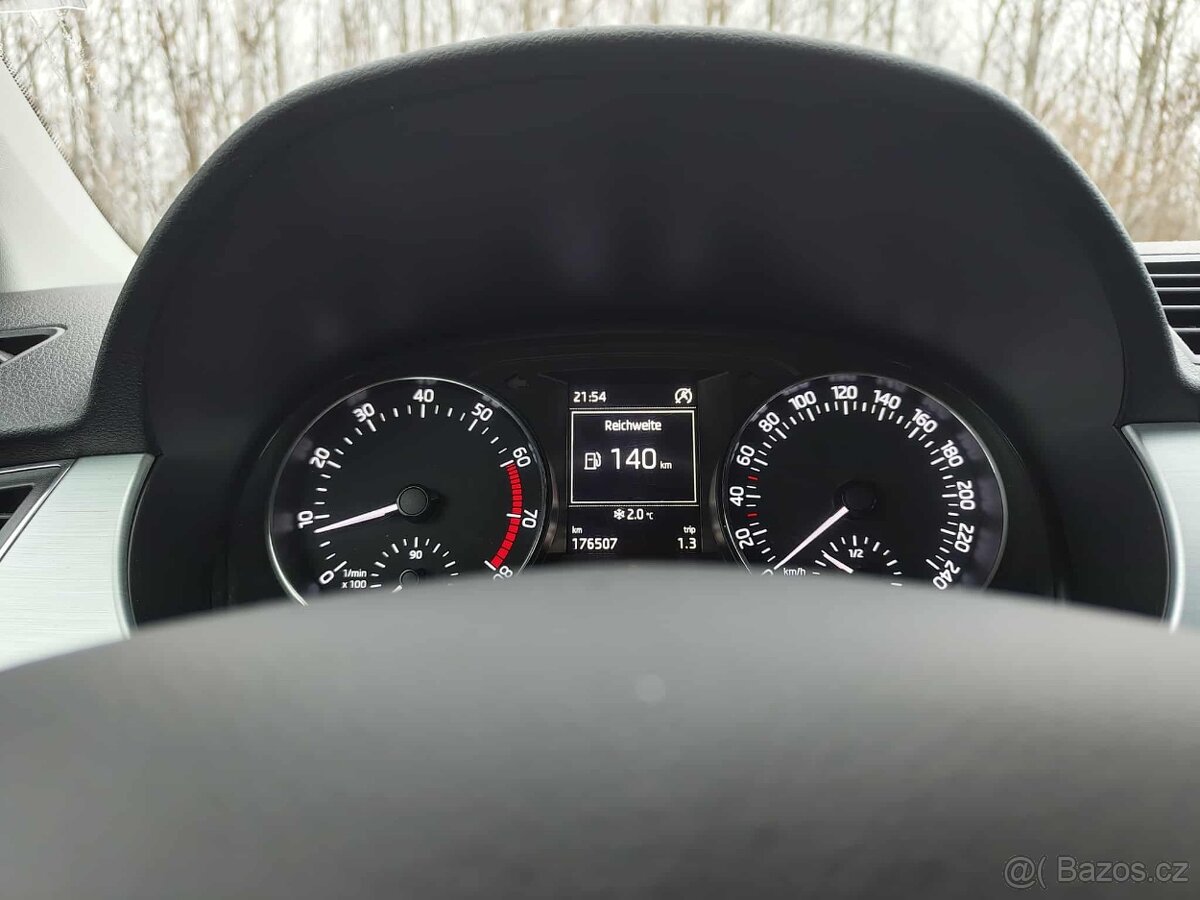 Škoda Fabia 1.2 TSI Active - 8