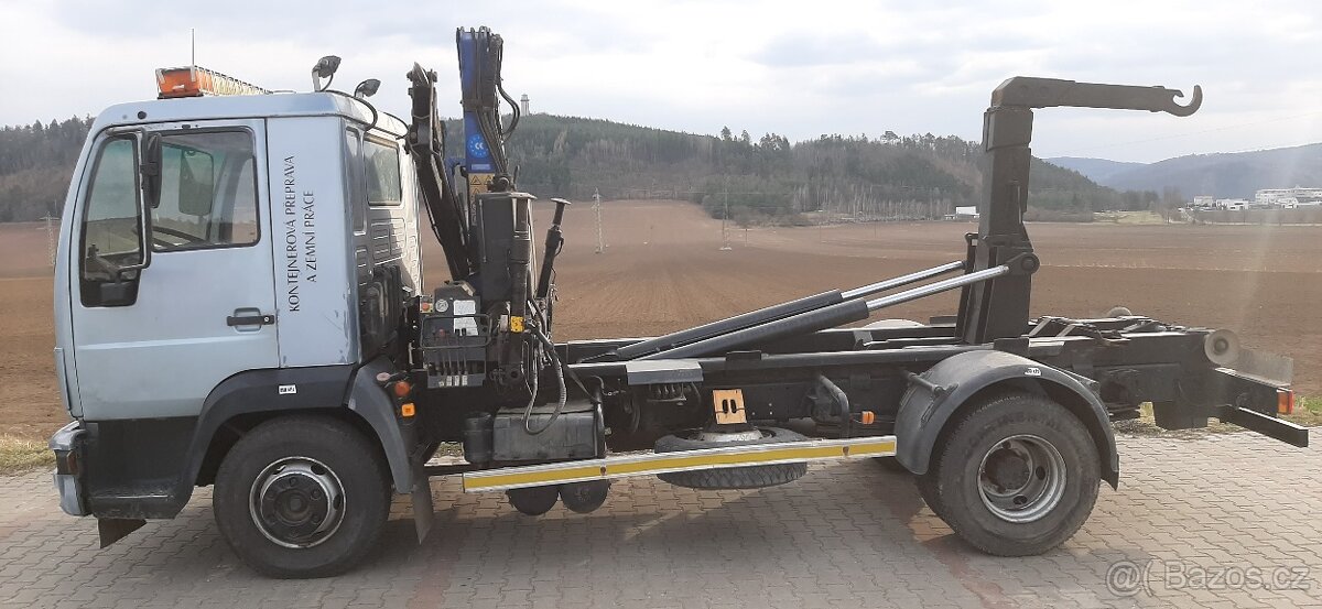 Hakový nosič kontejnerů s hydraulickou rukou - 8