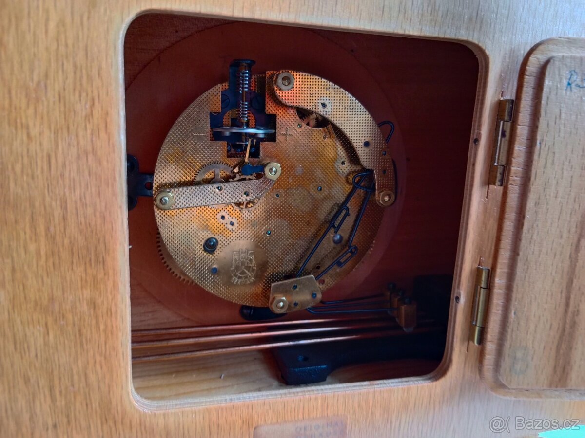 Pěkné staré málo vidané retro stolní hodiny- Hermle - 8