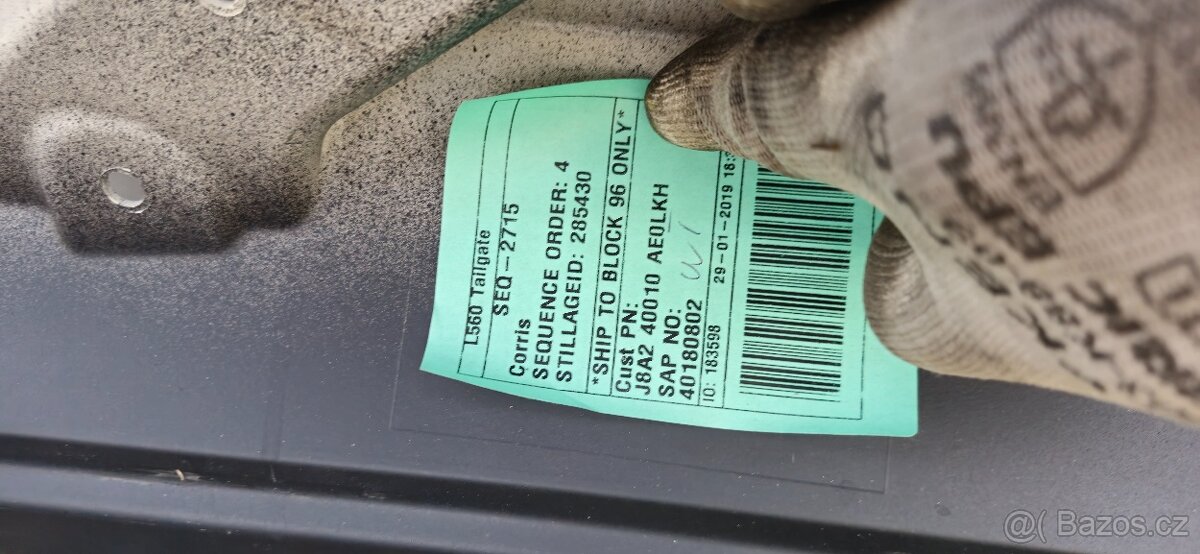 Viko kufru range rover velar L560 - 8