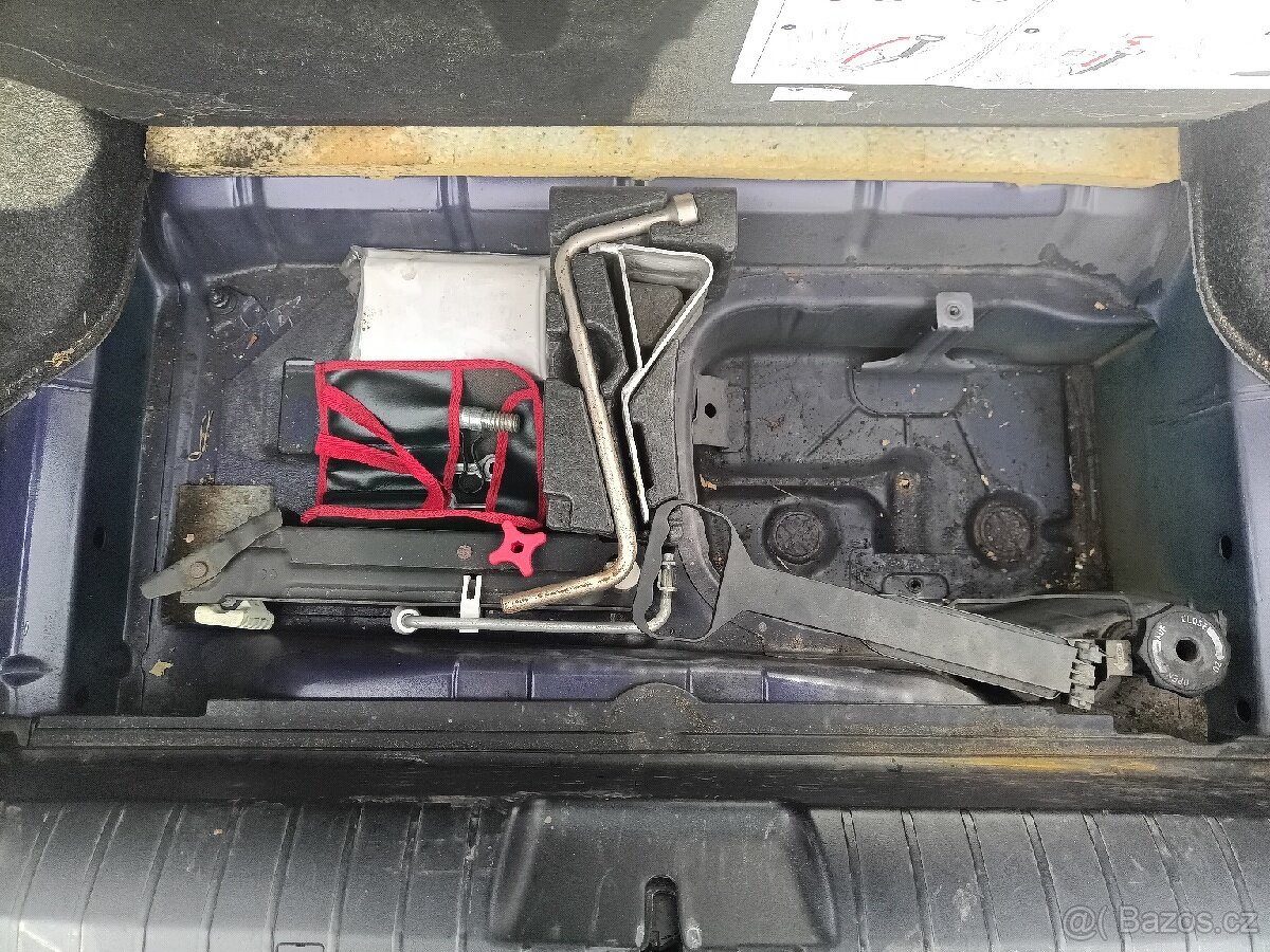 BMW e46 316ti prodám nebo vyměním - 8