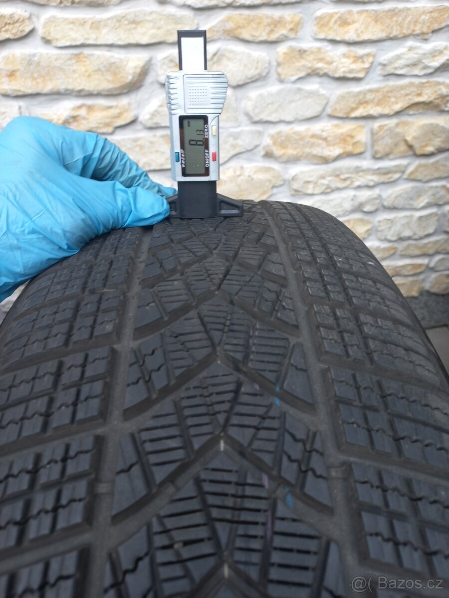 BMW iX zimní 20 Styling 1002 Goodyear 235 60 DOT2922 8mm - 8