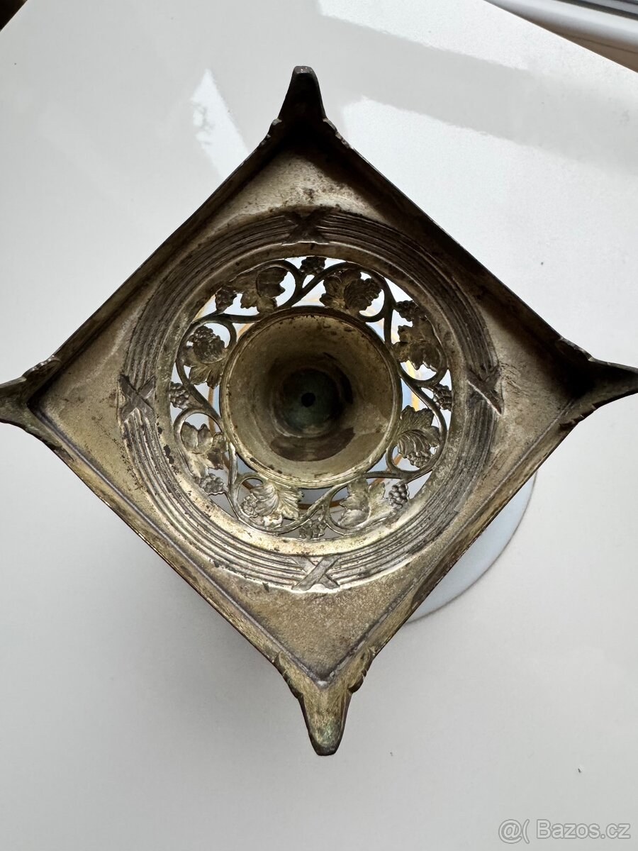 Porcelánová mísa asi z přelomu 19.–20. století. - 8