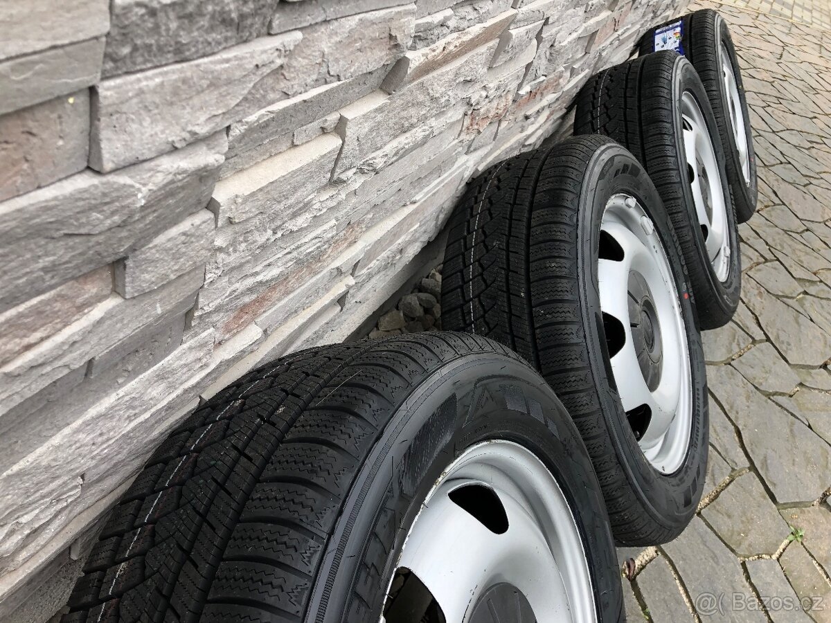 VW Transporter Multivan T5-Zimní sada 235/55/R17 103H - 8