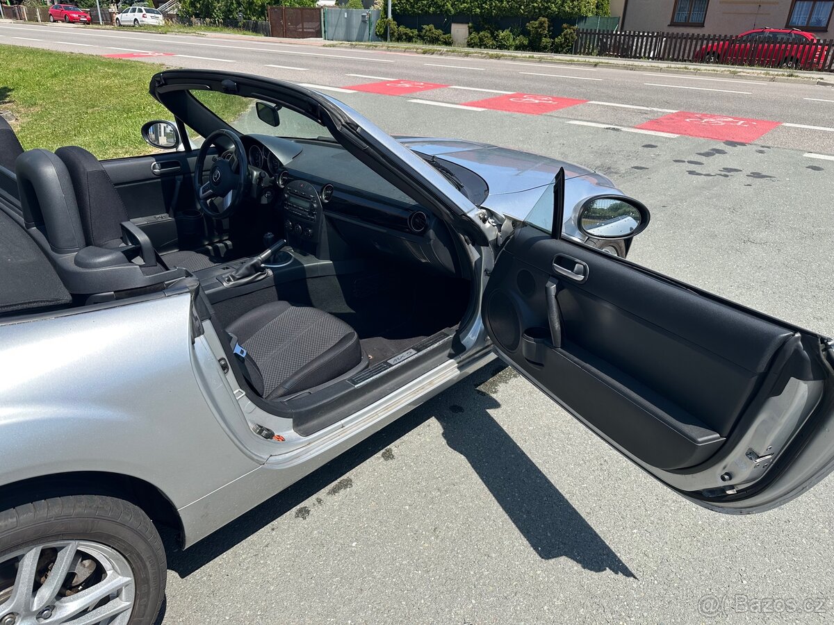 Mazda mx-5 NC 1.8i 93kw - 8