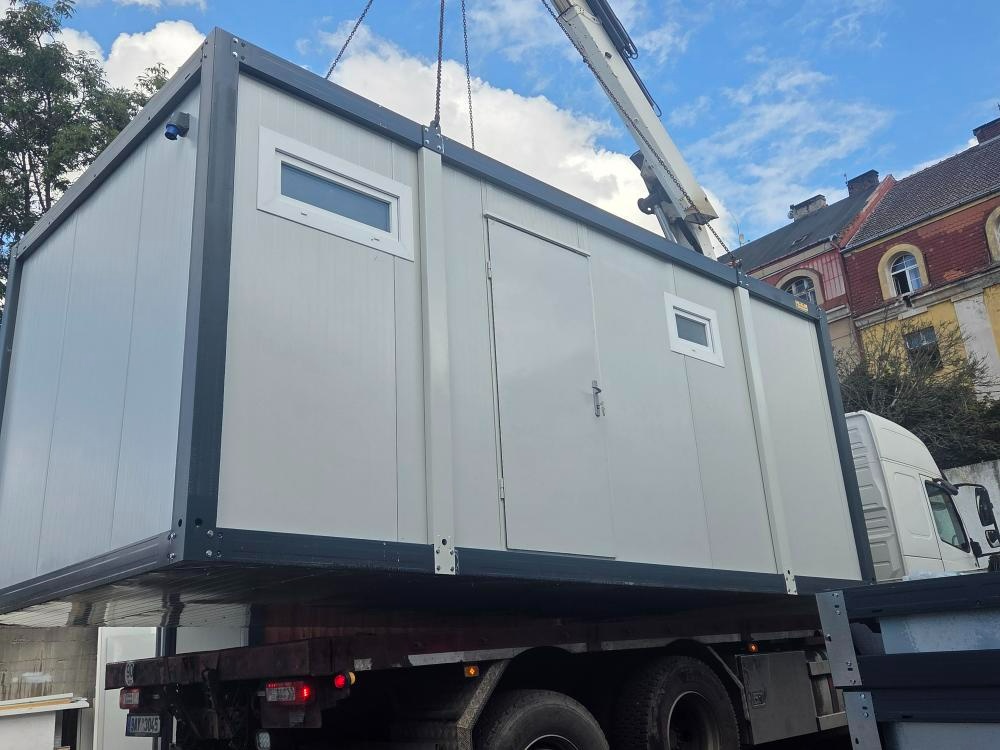 Kancelářský/Obytný kontejner 7 x 3 m - 8