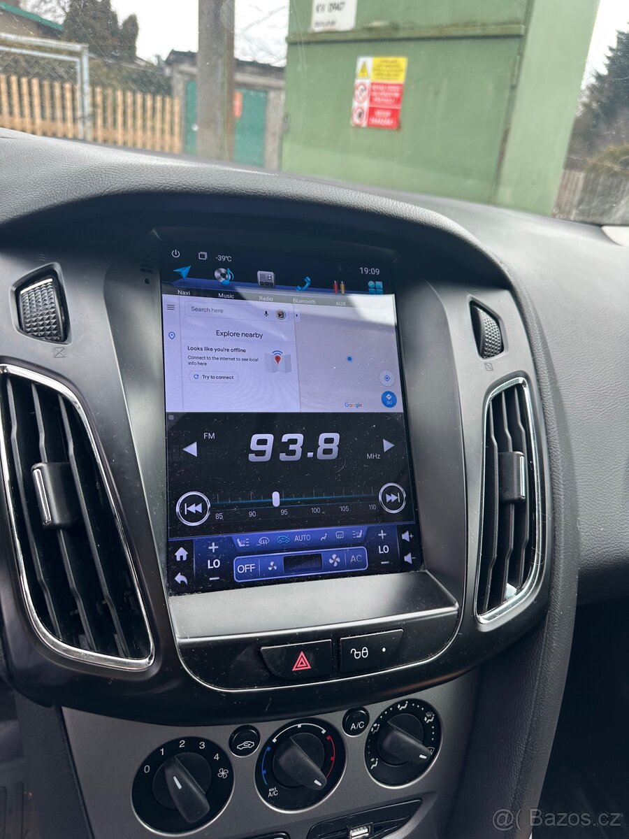 Ford Focus III 1.6 i Díly - 8