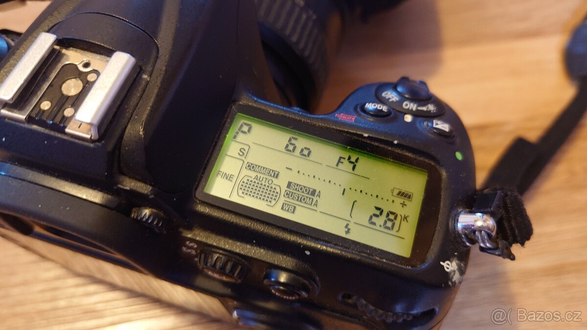 Nikon D300 a objektiv Nikkor 17-55 f2,8 - 8